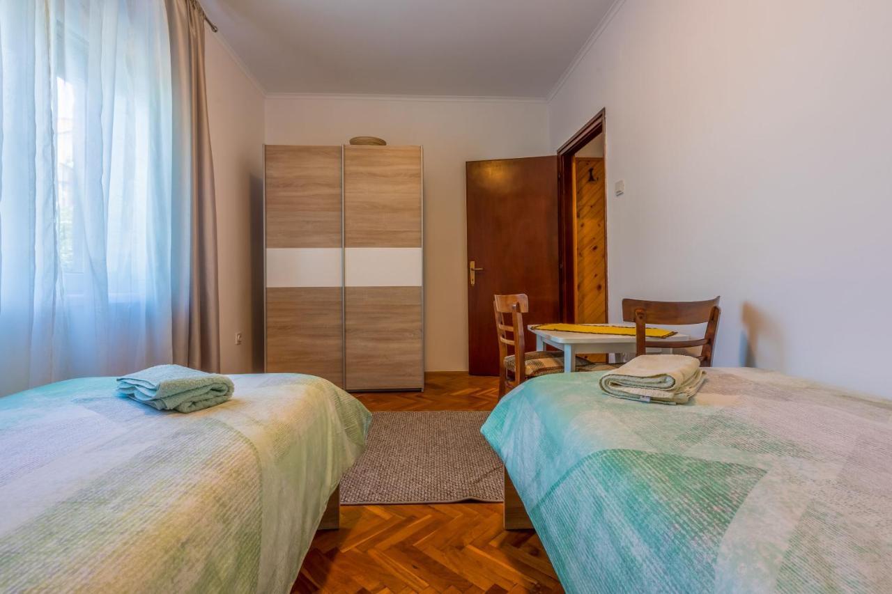 Apartment Leo Nona Novi Vinodolski Eksteriør billede